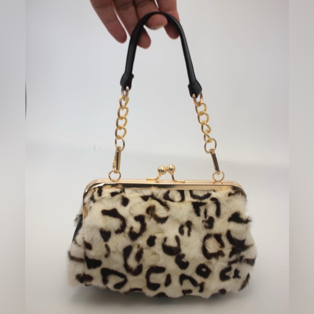 Leopard Print Genuine Mink Fur KISS-lock Handbag with Gold Chain - Picture 2 of 8